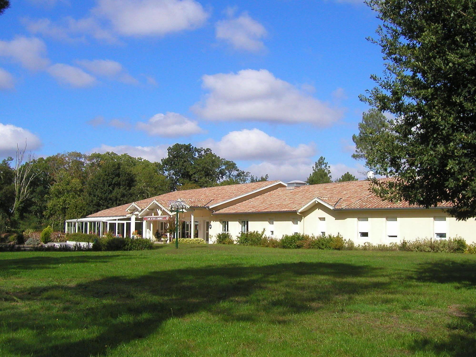 Au P'Tit Creux Des Landes Hotel Ychoux Buitenkant foto